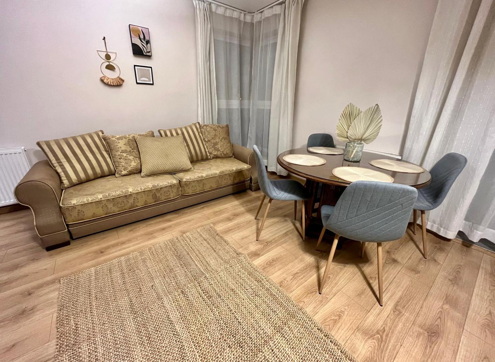 Oldtown Retro Apartment By Marina With Balcony For 6 People Gdansk Exterior photo